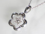 K18WG ホワイトゴールドダイヤモンド フラワー ペンダント ネックレス