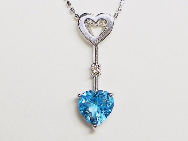 K18WGダイヤ/ブルートパーズハート ペンダント ネックレス 【誕生石11