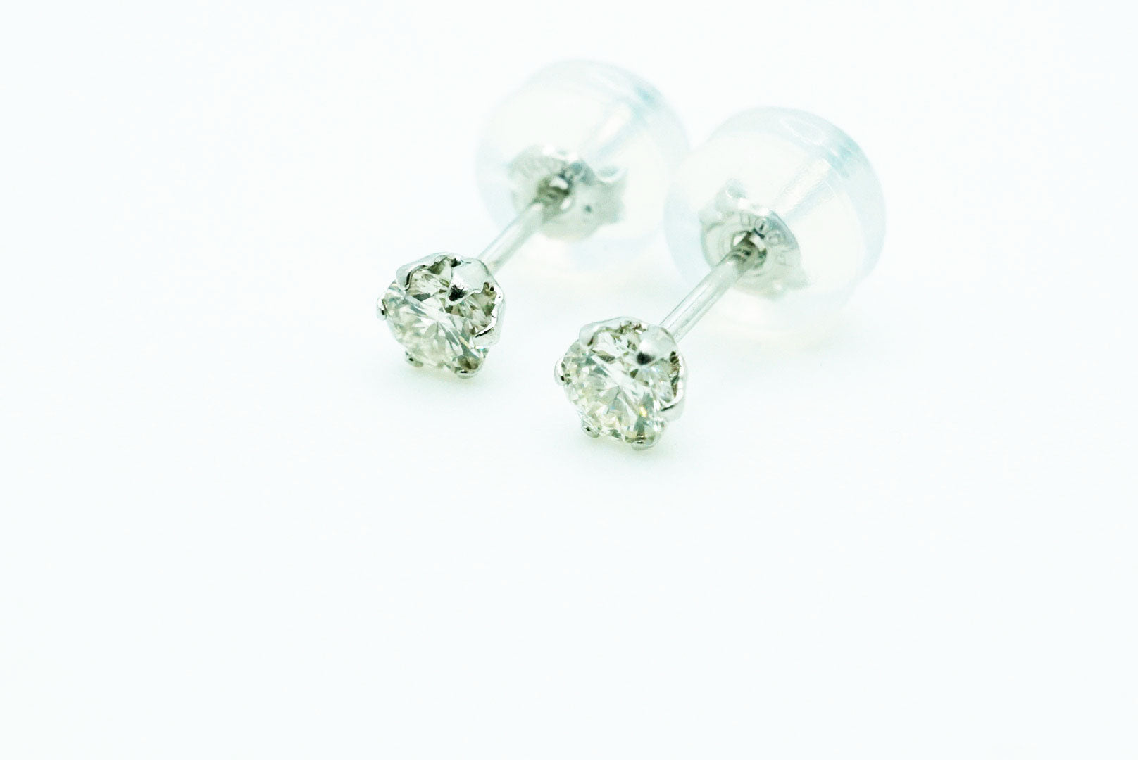 天然ダイヤモンド一粒ピアス0.1ct Pt100 鑑別書付 2点セット