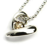 ハート シルバー ネックレス 【4月】