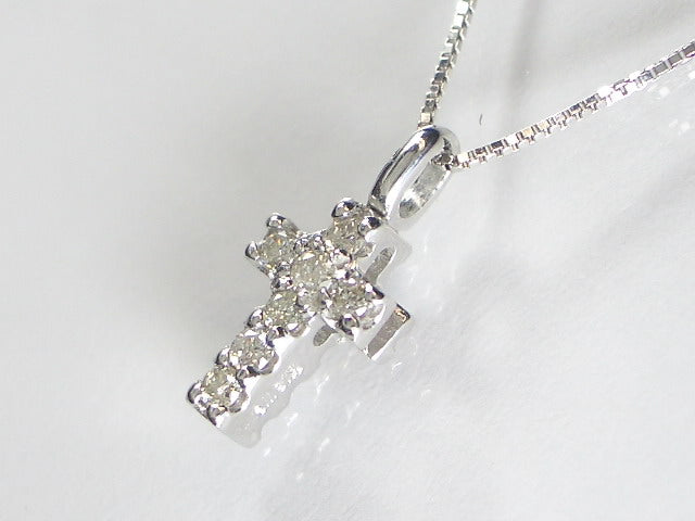K18WG ホワイトゴールドダイヤモンド／マルチクロス ペンダント ネックレス
