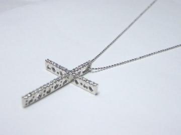 K18WG ホワイトゴールドダイヤモンド クロス ペンダント ネックレス
