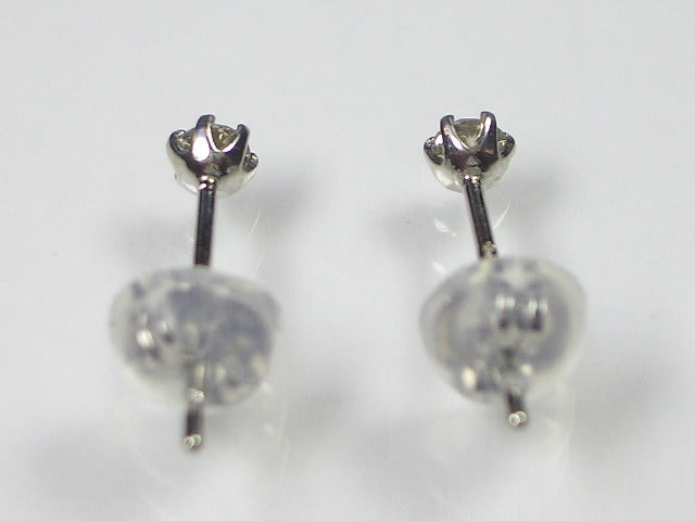 K18WGダイヤスタッド ピアス 0.1CT