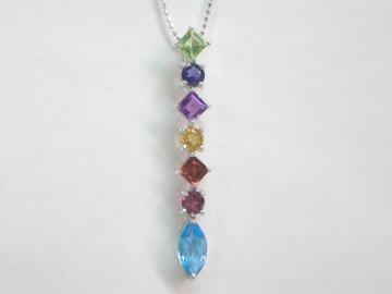 K18WG ホワイトゴールドマルチ ペンダント ネックレス
