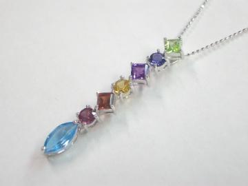 K18WG ホワイトゴールドマルチ ペンダント ネックレス