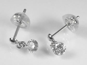 K18WG ホワイトゴールド ダイヤモンド ピアス 0.3CT