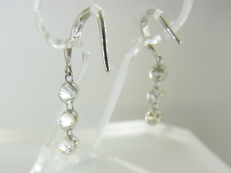 ３粒ダイヤモンド　ピアス　PT900