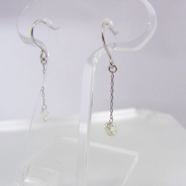 新品同様/Pt900/揺れるダイヤモンドピアス /ダイヤ超綺麗 揺れるダイヤモンド 一粒 ピアス PT900 – オールジュエリー公式