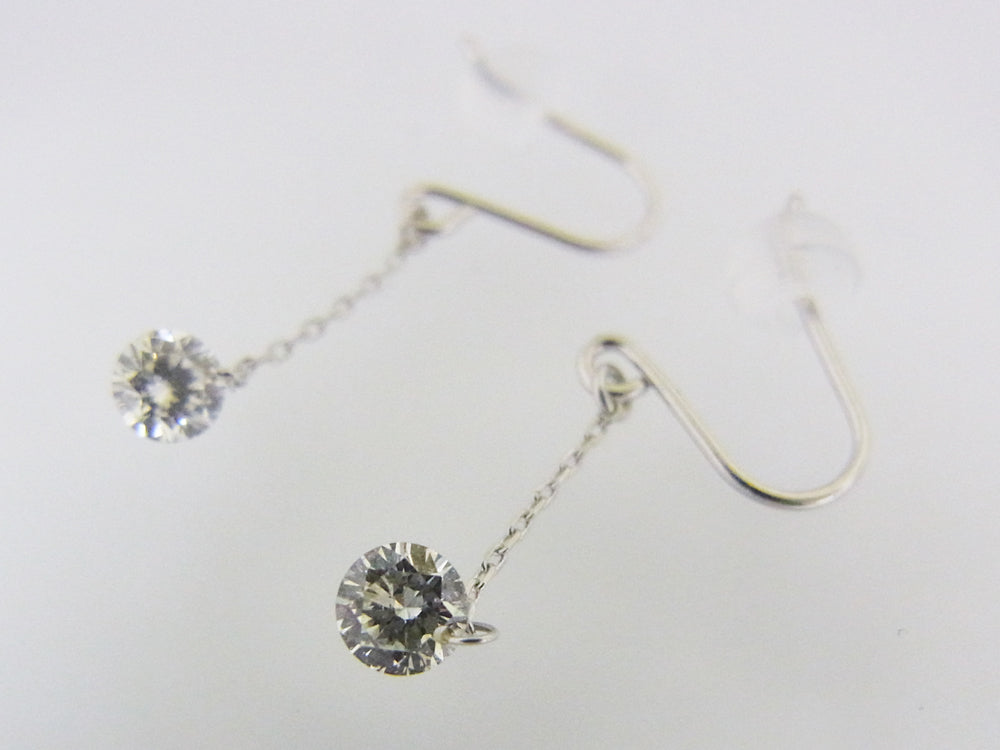 揺れるダイヤモンド 一粒 ピアス PT900 – オールジュエリー公式