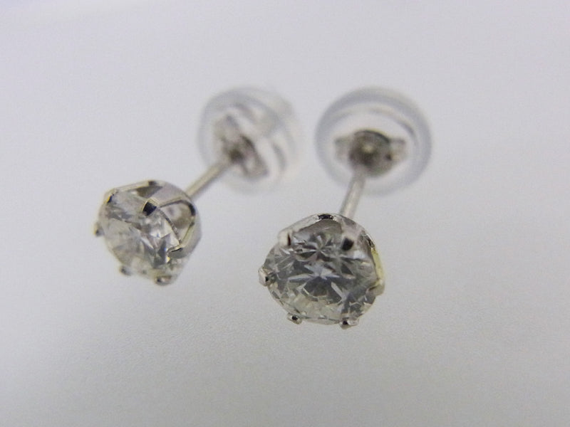 一粒ダイヤモンド　ピアス　PT900