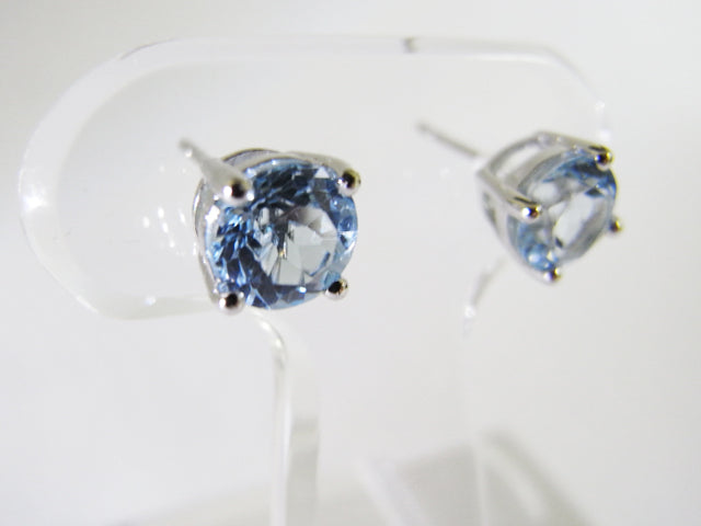 天然 スカイブルートパーズ・6mm一粒 ピアス （Sky Blue Topaz Pierce）