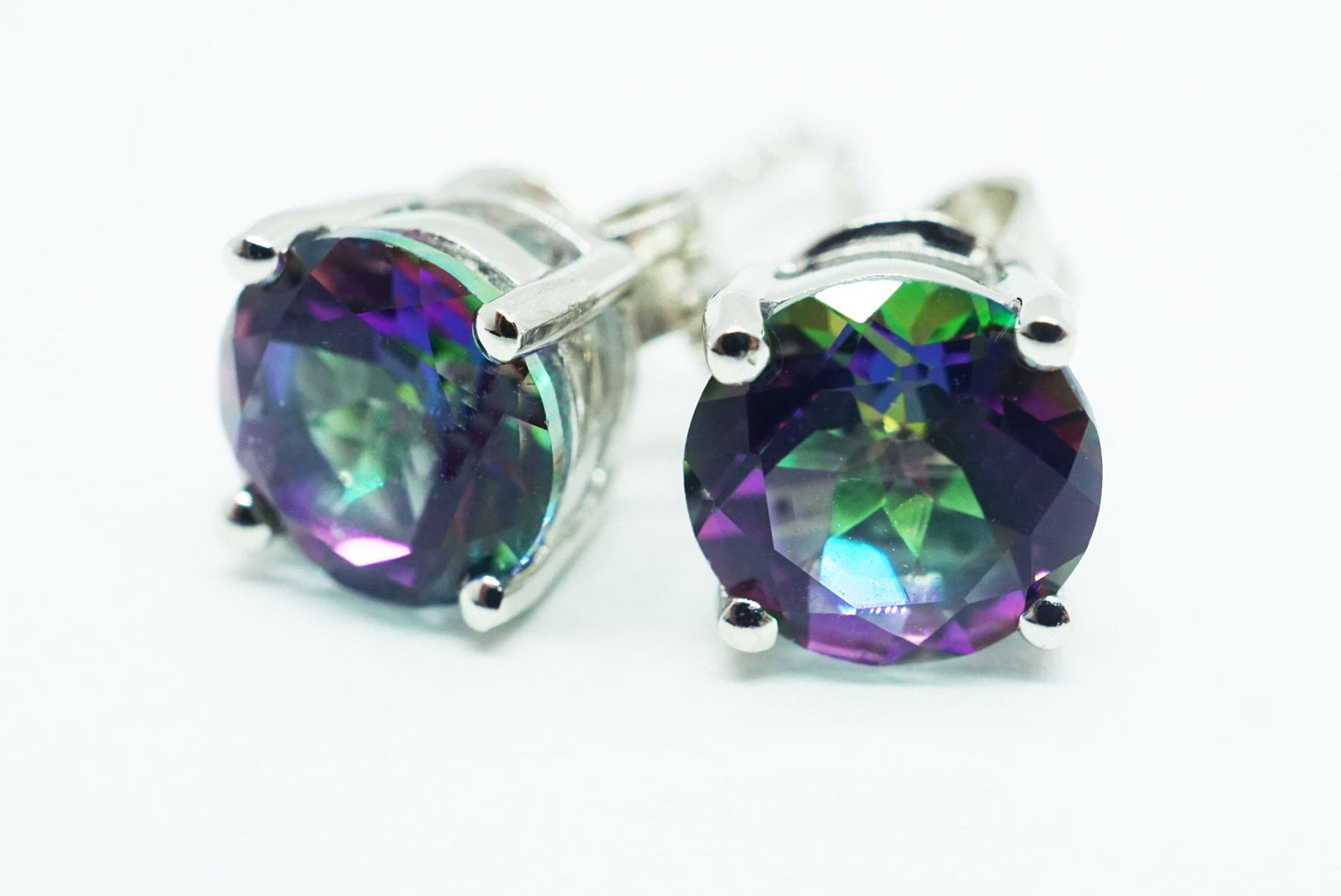 天然 ミスティックトパーズ・6mm一粒 ピアス （Mystic Topaz Pierce