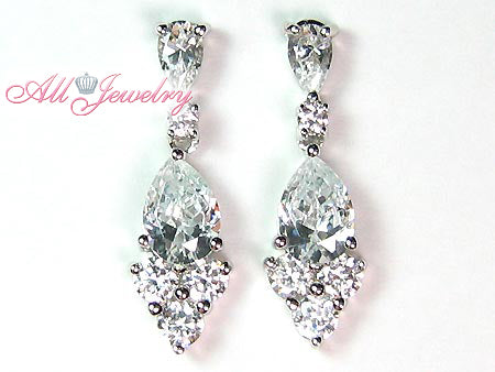 4.5CT CZダイヤ(キュービック・ジルコニア)- 7x5mm Pear ピアス