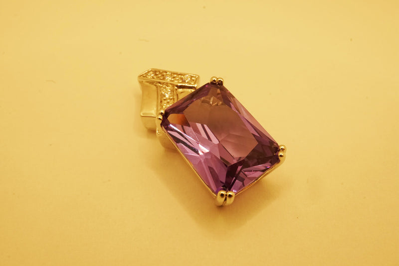 新作】13ct 大粒 カラーチェンジ アレキサンドライト ネックレス