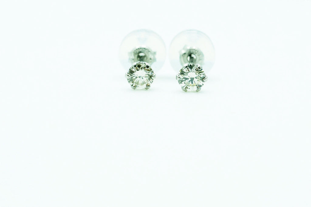 鑑別書付pt900天然ダイヤモンドピアス/0.3ct/1セット/ca-00214