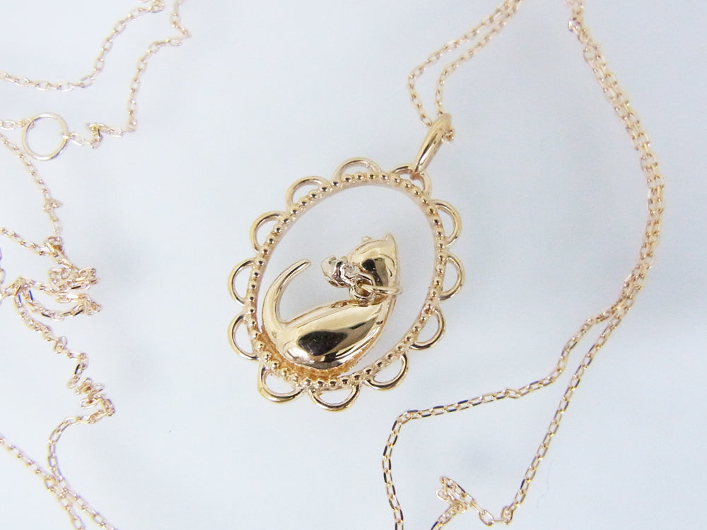 ネコモチーフ ペンダントネックレス K10PG フレームキャット – オール