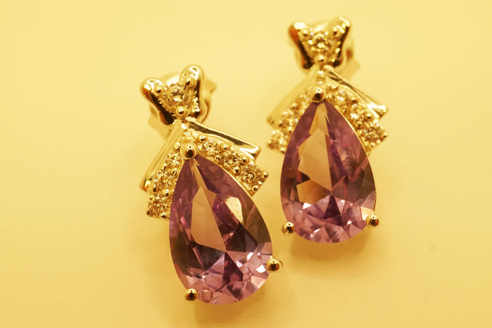 ニコ★アレキサンドライト0.08ct　ピアス　K18YG 新作】【即納】アレキサンドライト Corundum5.3カラット 11x7mm